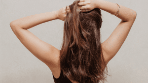 Comment Prendre Soin de ses Cheveux Apres lHiver Les Meilleurs Produits et Routines Capillaires